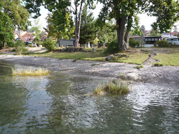 Badestrand Schilfhütte