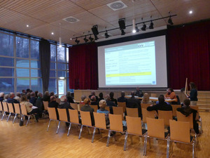 Das verantwortliche Planungsbüro präsentiert im März 2025 den Bürgerinnen und Bürgern den aktuellen Stand der Planung für den GVV Meersburg. Foto: T. Ueber, LEV Bodenseekreis.